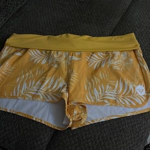 Roxy shorts